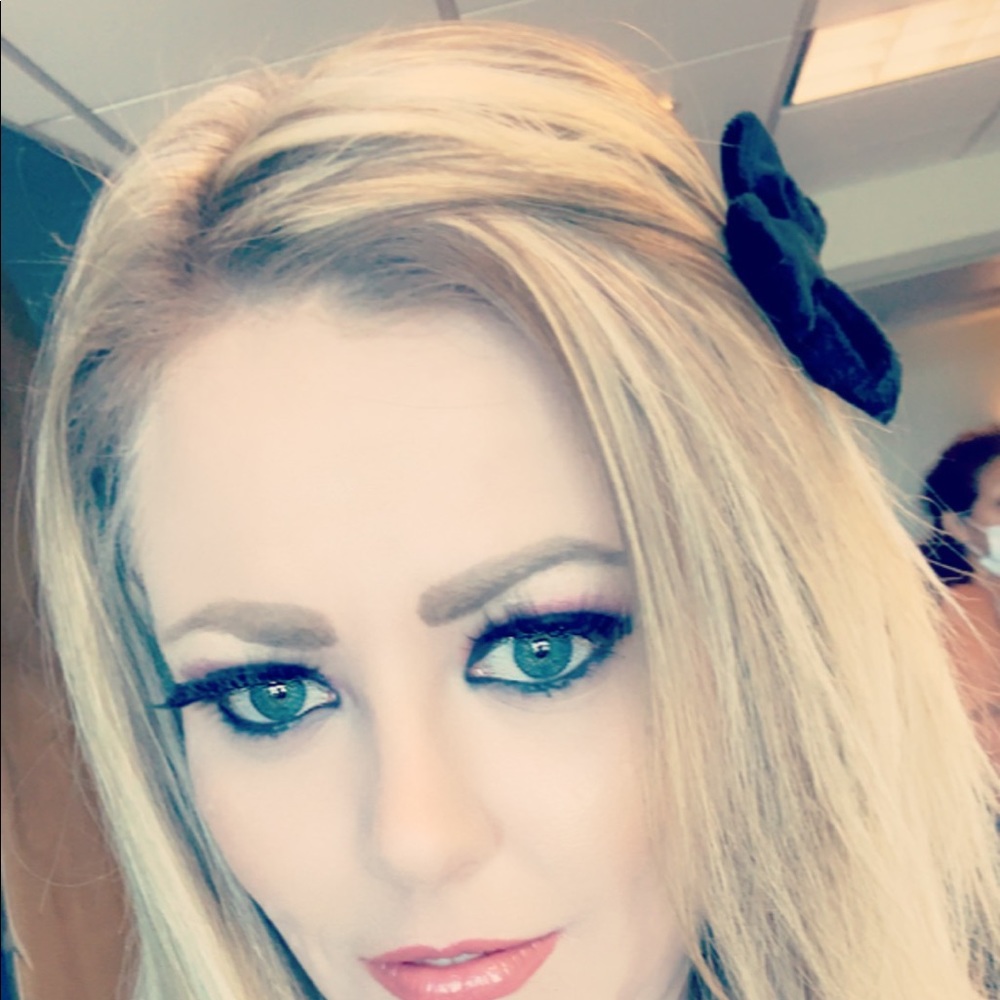 Meet your Posher, Kristina